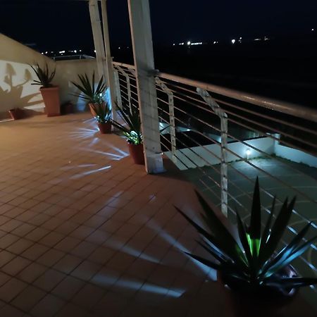 Armareaoverseassuites 1 فيوميتشينو المظهر الخارجي الصورة