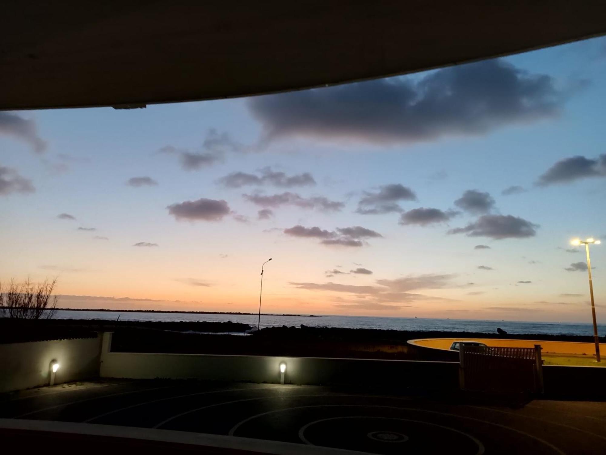Armareaoverseassuites 1 فيوميتشينو المظهر الخارجي الصورة