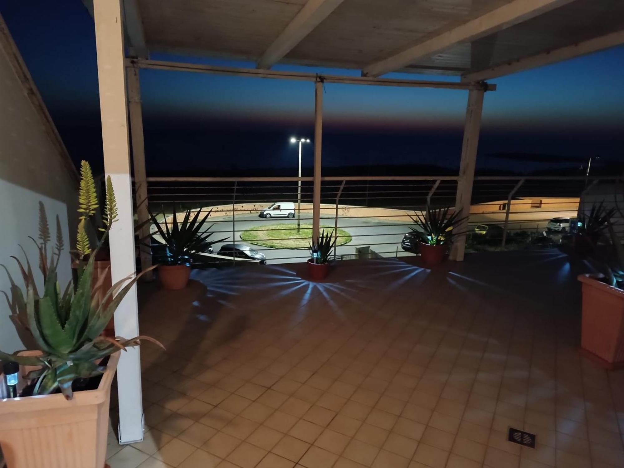 Armareaoverseassuites 1 فيوميتشينو المظهر الخارجي الصورة