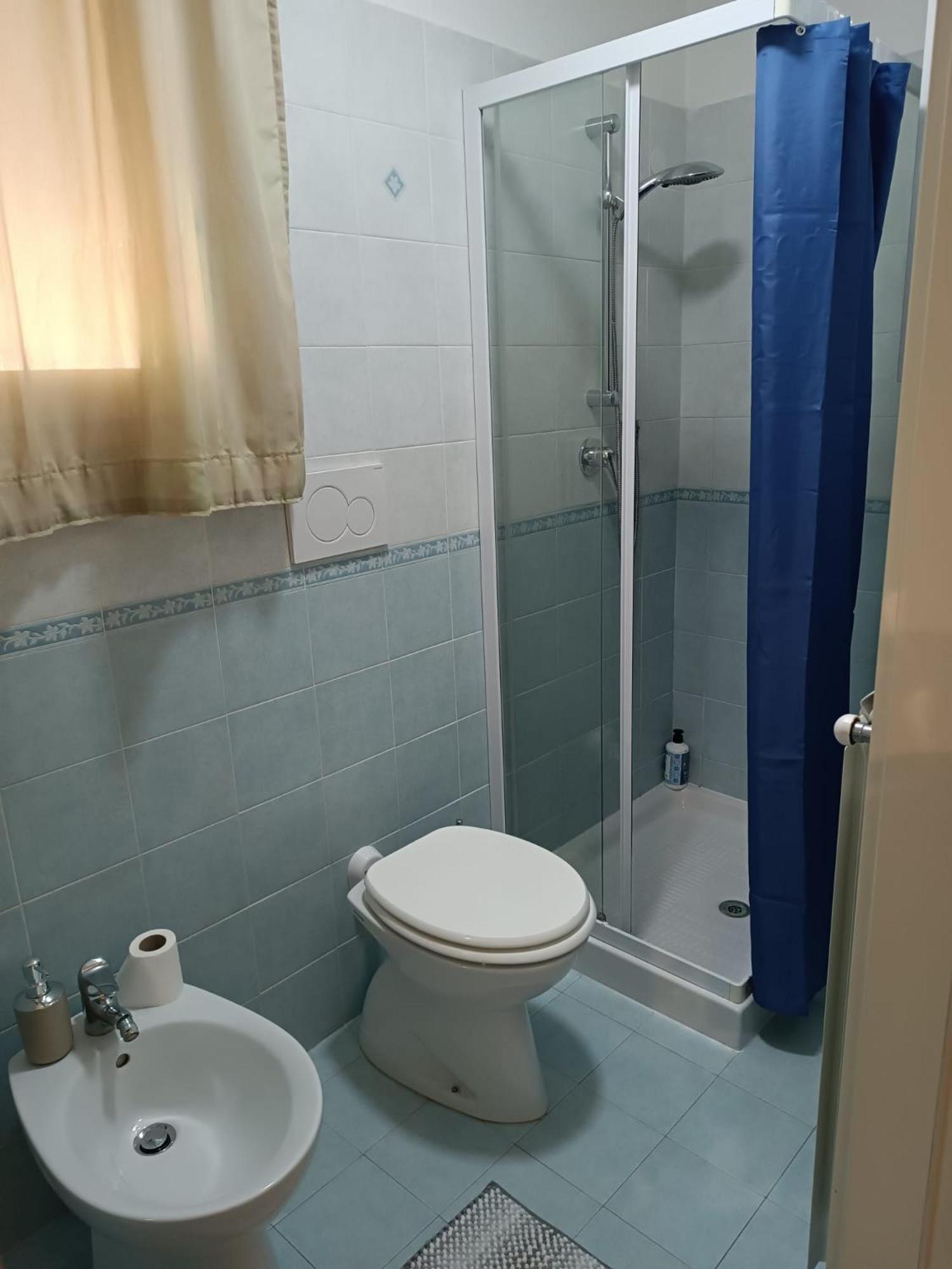 Armareaoverseassuites 1 فيوميتشينو المظهر الخارجي الصورة